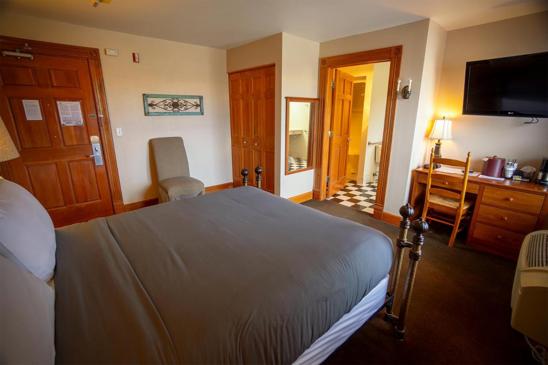 Hotel Nuk's Executive De Pere