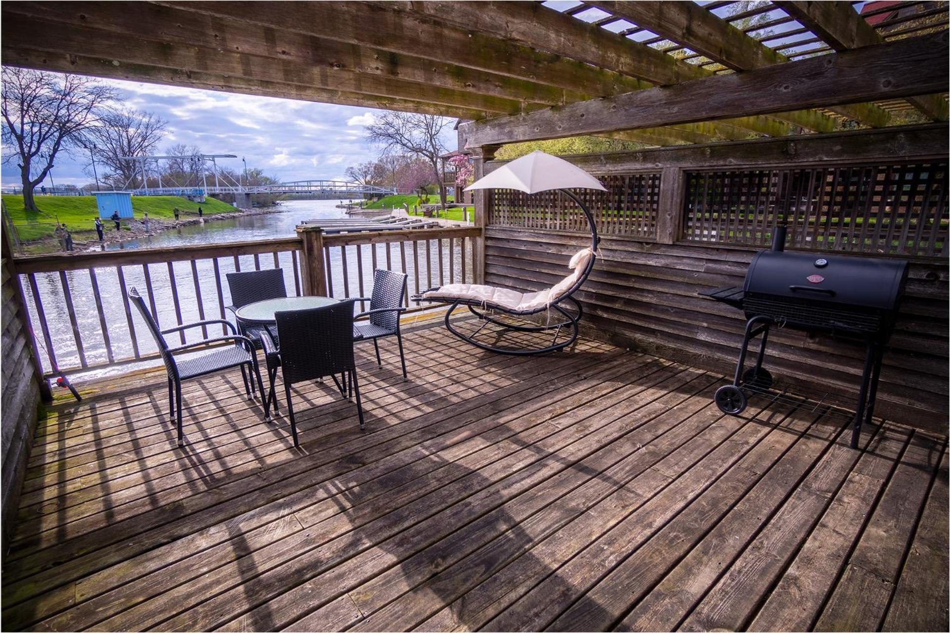 Nuk's Executive Hotel De Pere